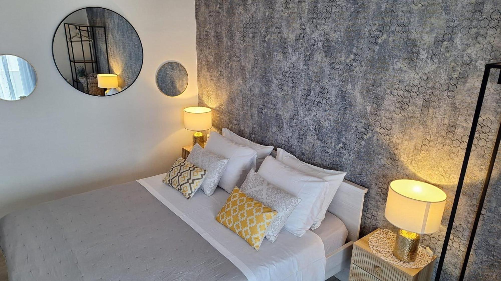 Apartments And Rooms With Parking Space Hvar - 13161 Хвар Номер фото
